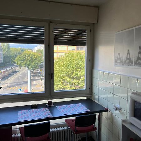 2 Bedroom Flat Near Nations And In The Center Genf Kültér fotó