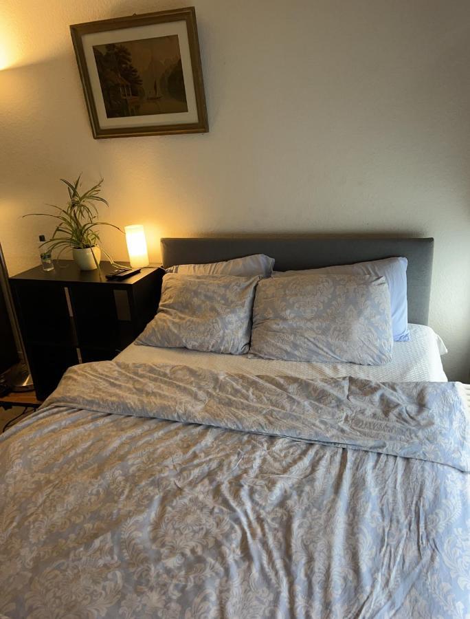 2 Bedroom Flat Near Nations And In The Center Genf Kültér fotó